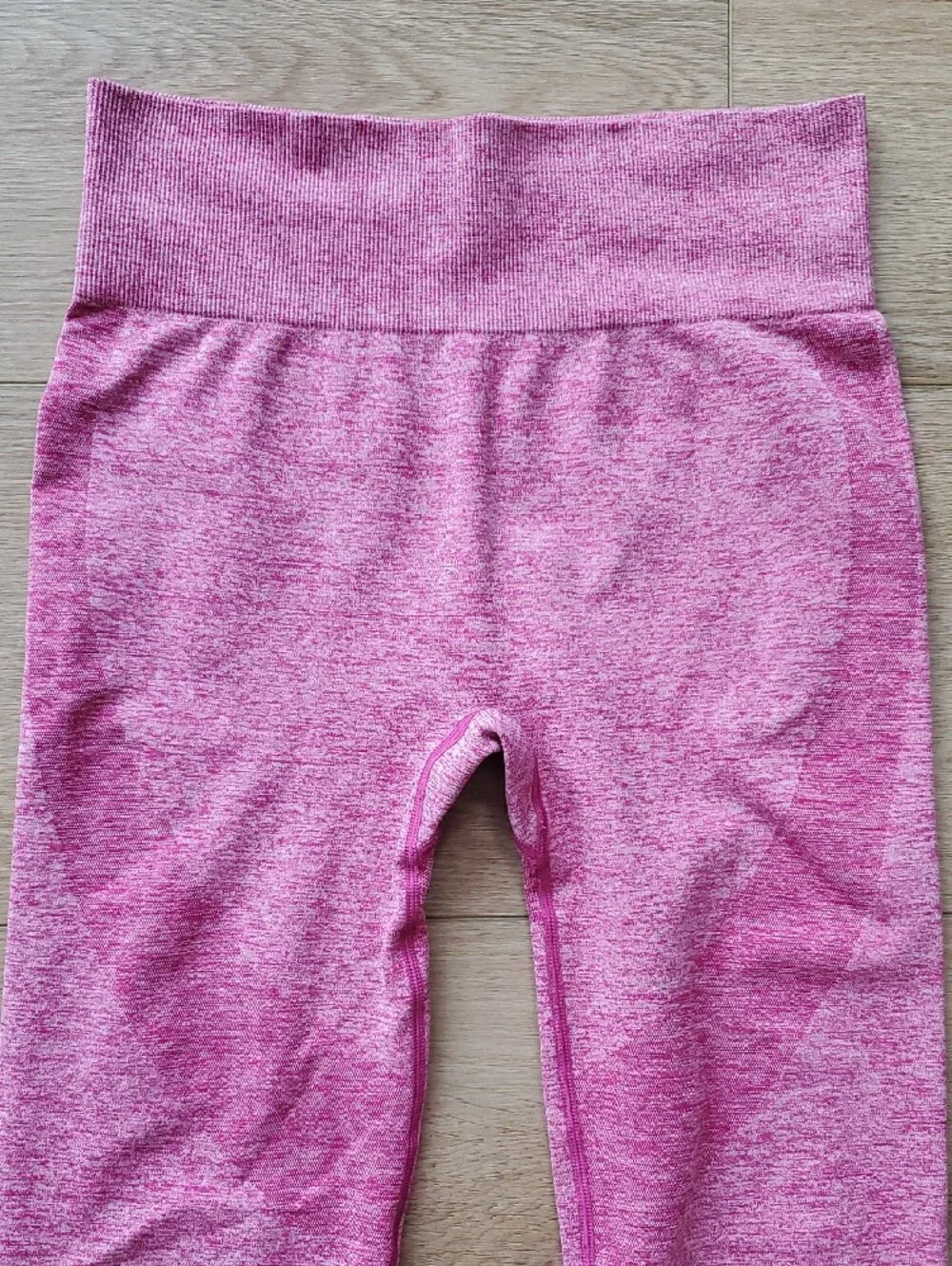 Victoria Secret Pink Seamless Active Leggings, Size Medium